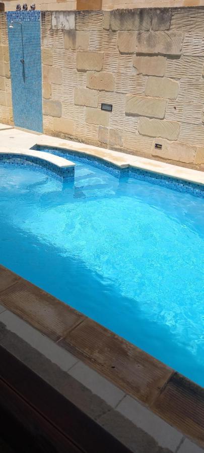 Ta Gorg Bed & Breakfast Qala Dış mekan fotoğraf